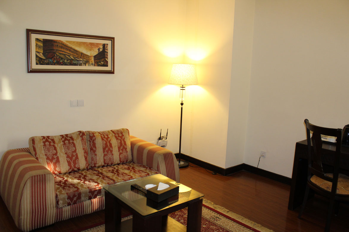 Deluxe-Suite-Accommodation-Islamabad-Business-Hotel-2